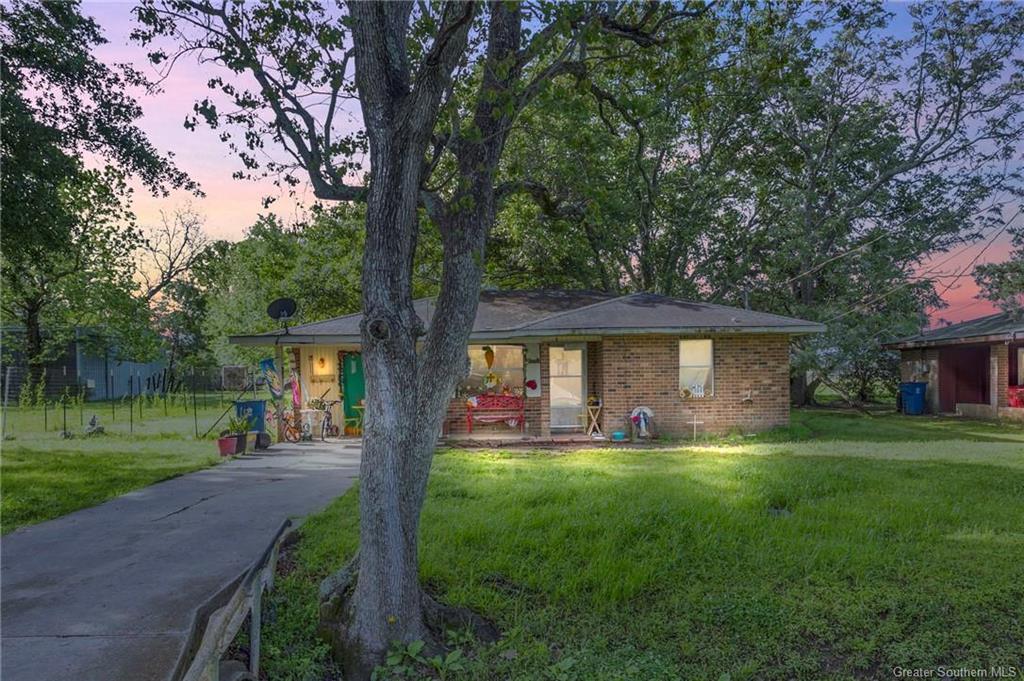 915 Mckinley Street — photo 3
