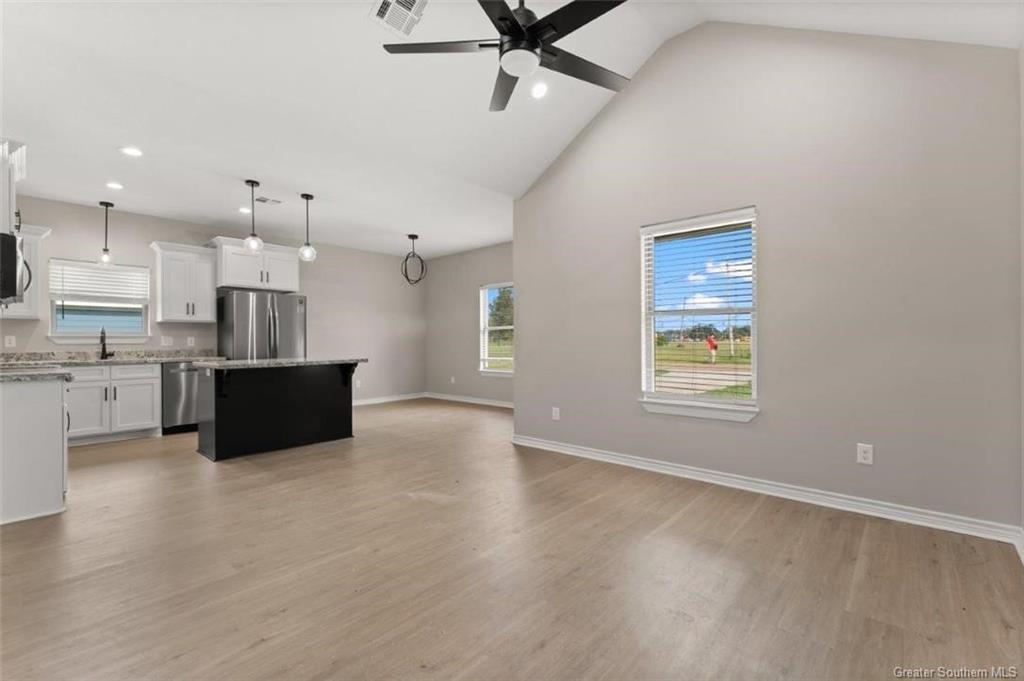 1310 Fancher Street — photo 5
