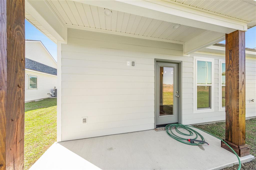 276 Hines Drive — photo 26