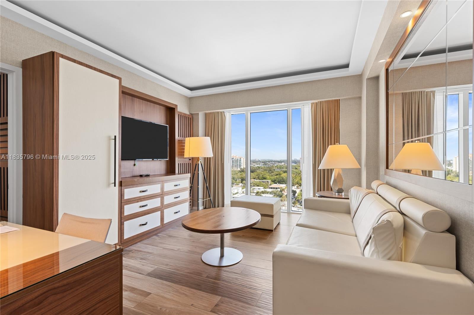 551 Flb Condominium Hotel