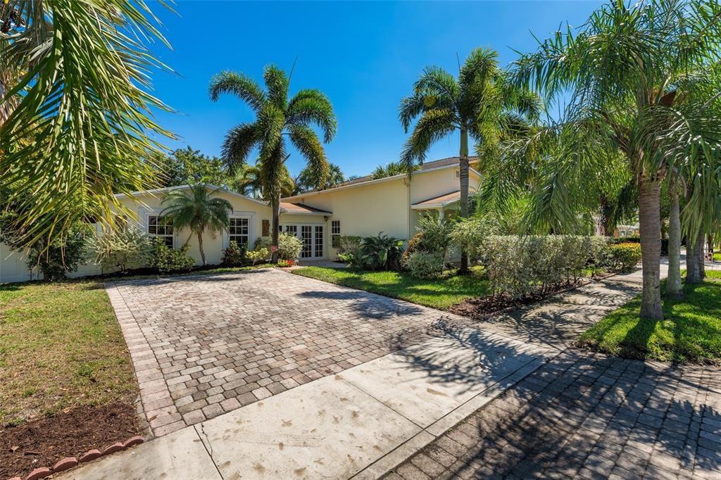 1120 2nd Ave Fort Lauderdale FL 33304 | F10514113