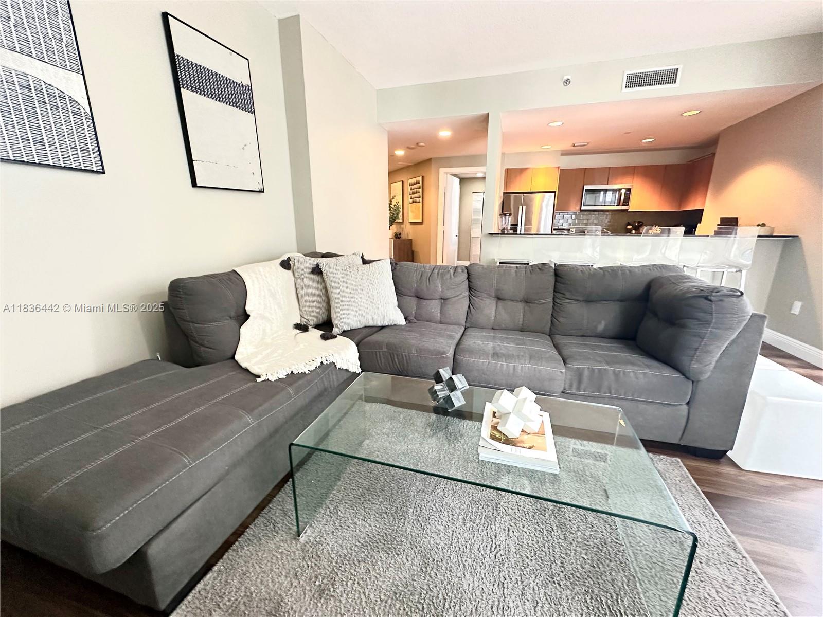 1050 Brickell Ave #2220, Miami FL 33131