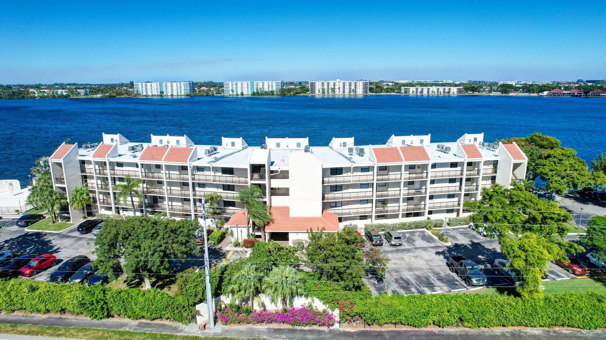 Homes for sale in Oakland Park, FL | 115 Lake Emerald Dr #403, Oakland Park, FL 33309 | MLS# F10514028