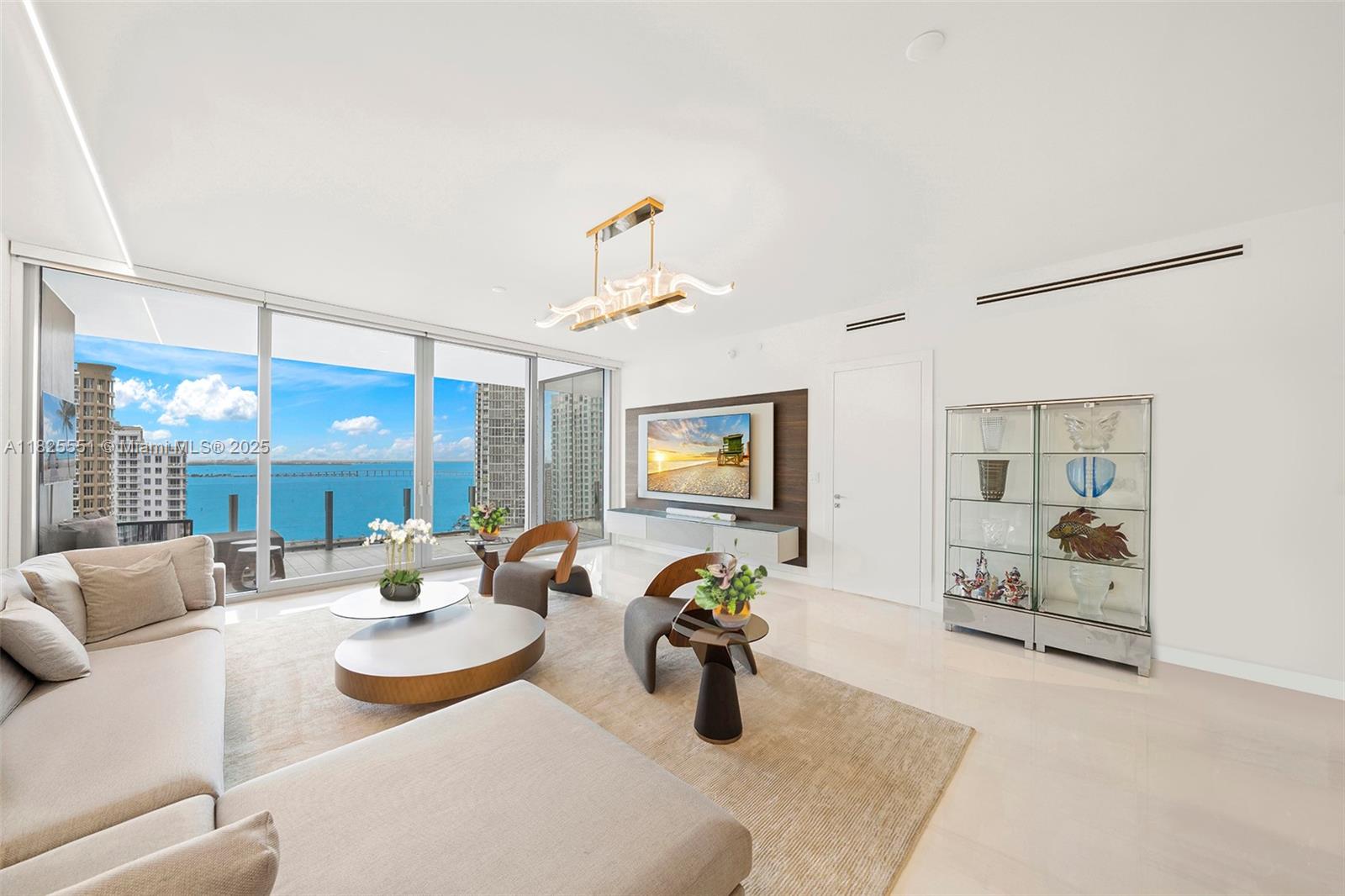 Condo for Sale in Miami, FL