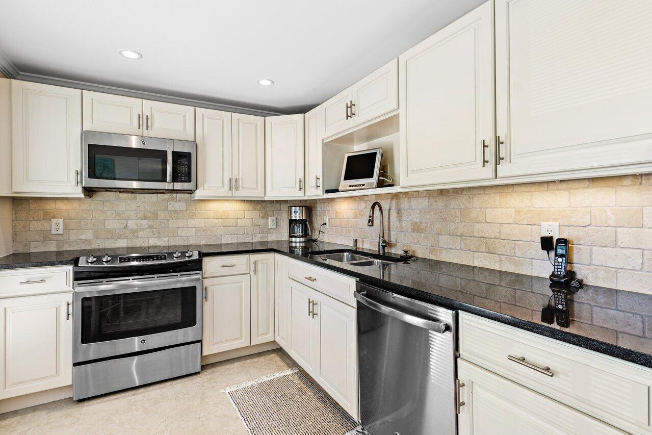 Homes for sale in Boynton Beach, FL | 4643 Kittiwake Court #Kingfisher N, Boynton Beach, FL 33436 | MLS# R11106072