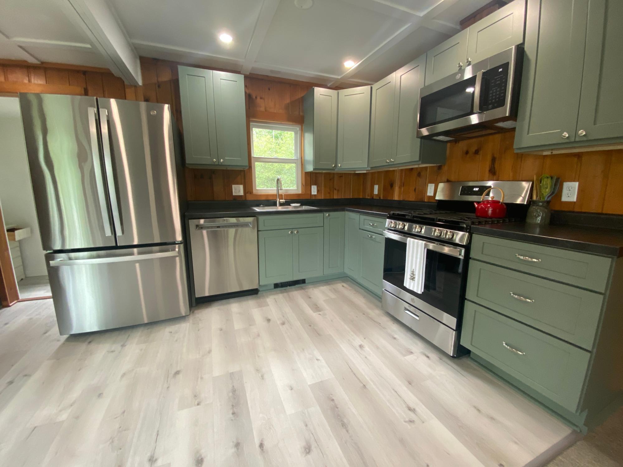 Oxbow Lake Property 8195 Bay Rd E Photo 5