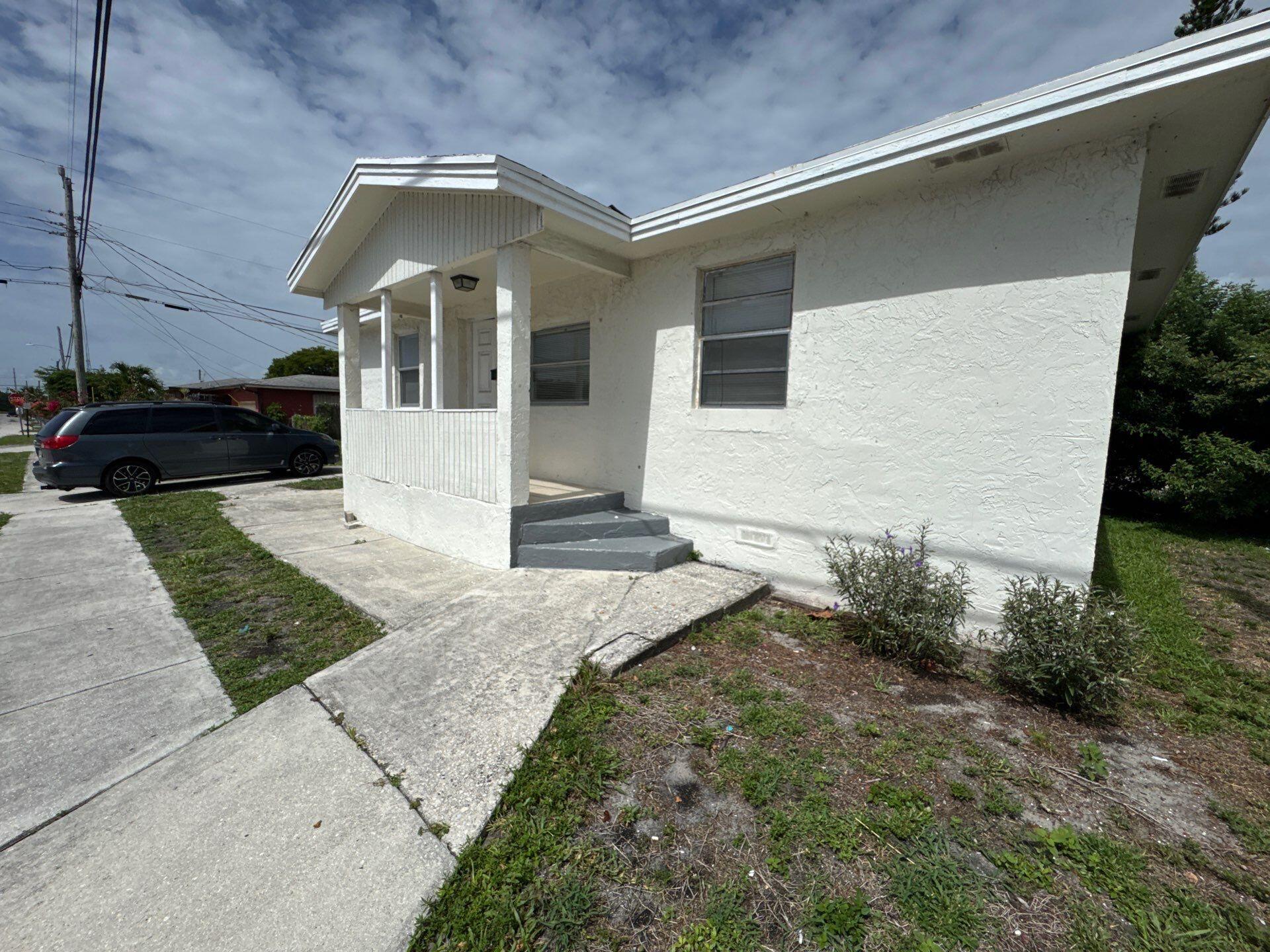 901 W 7th Street Riviera Beach FL 33404 | R11106085