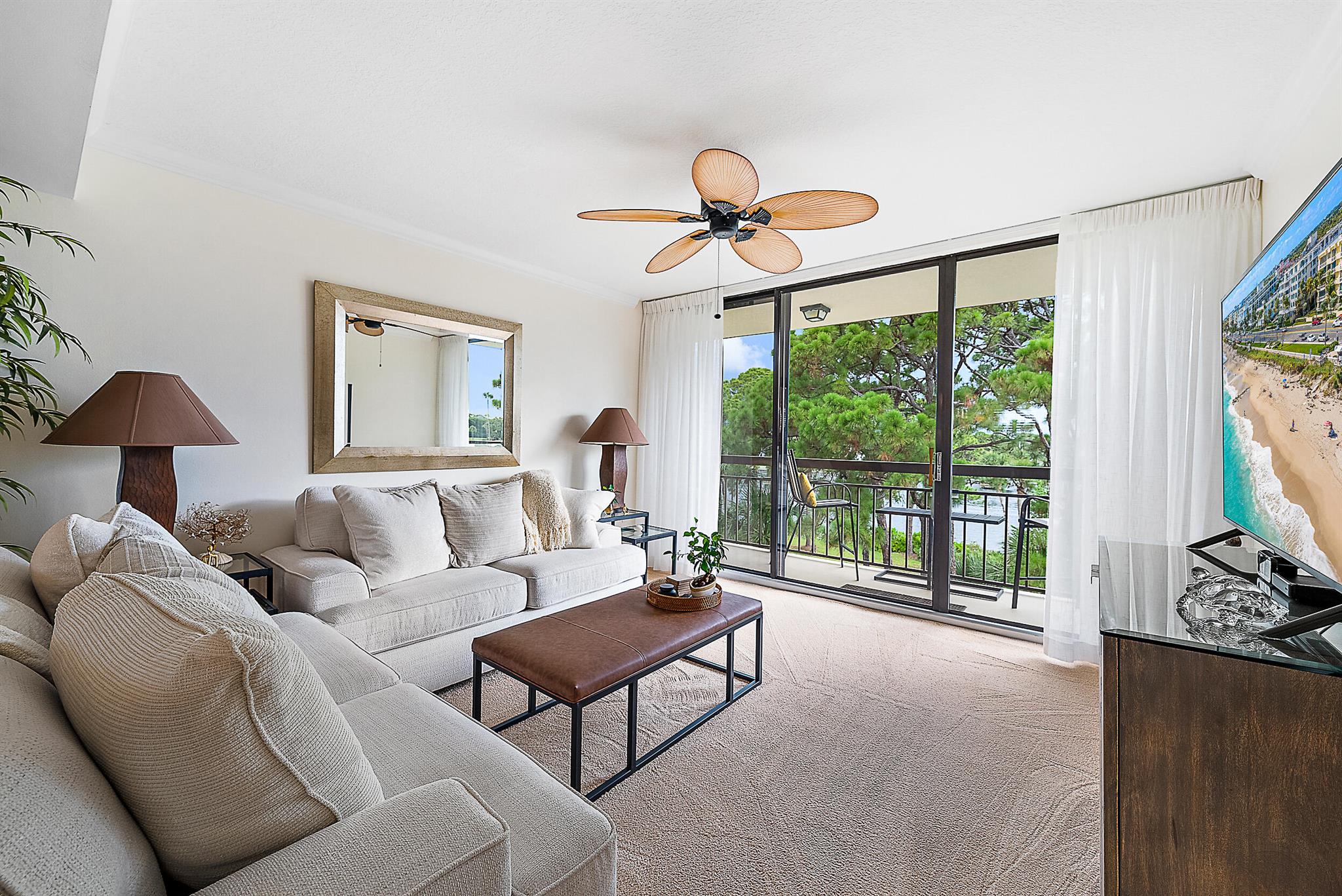 Image to showcase the property located at 2101 Marina Isle Way 404