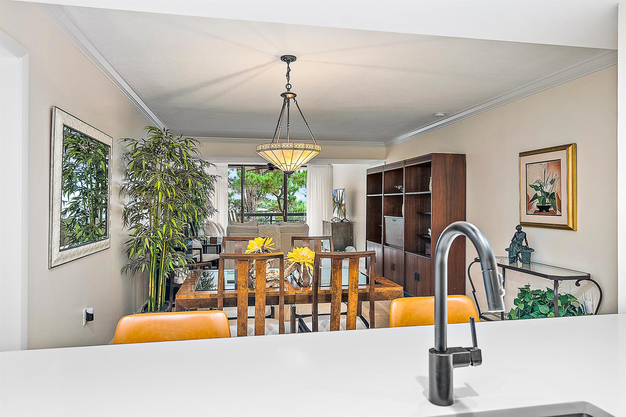 Image to showcase the property located at 2101 Marina Isle Way 404