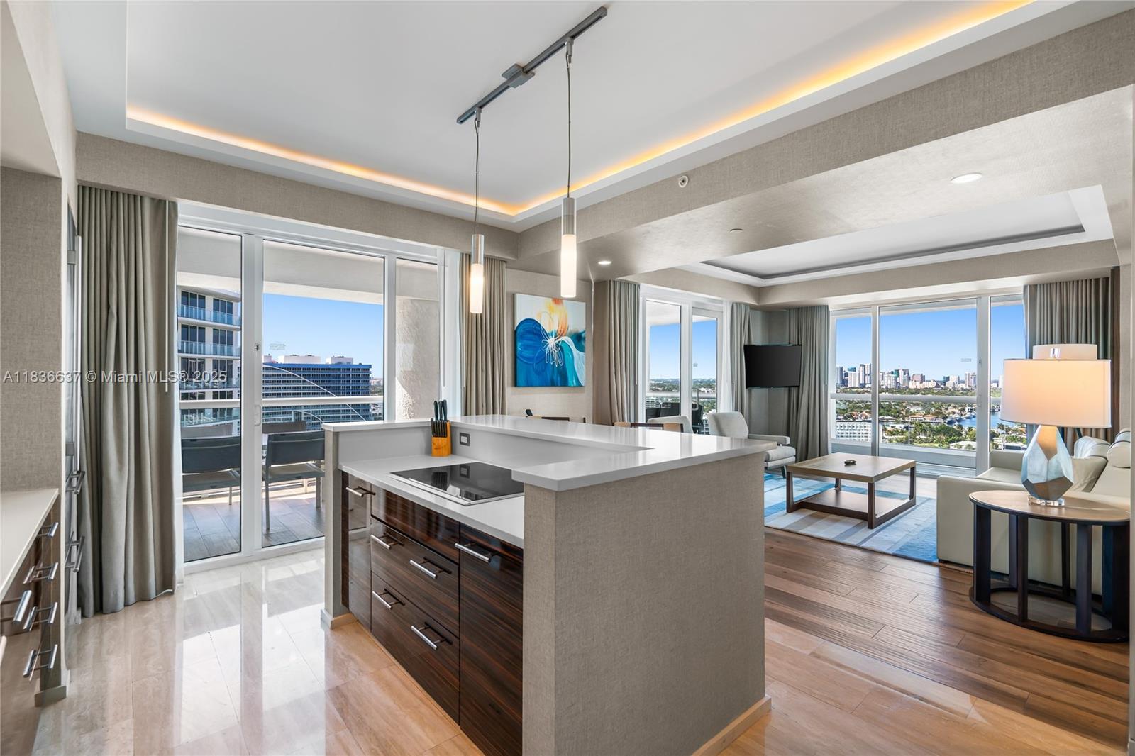 551 Flb Condominium Resid