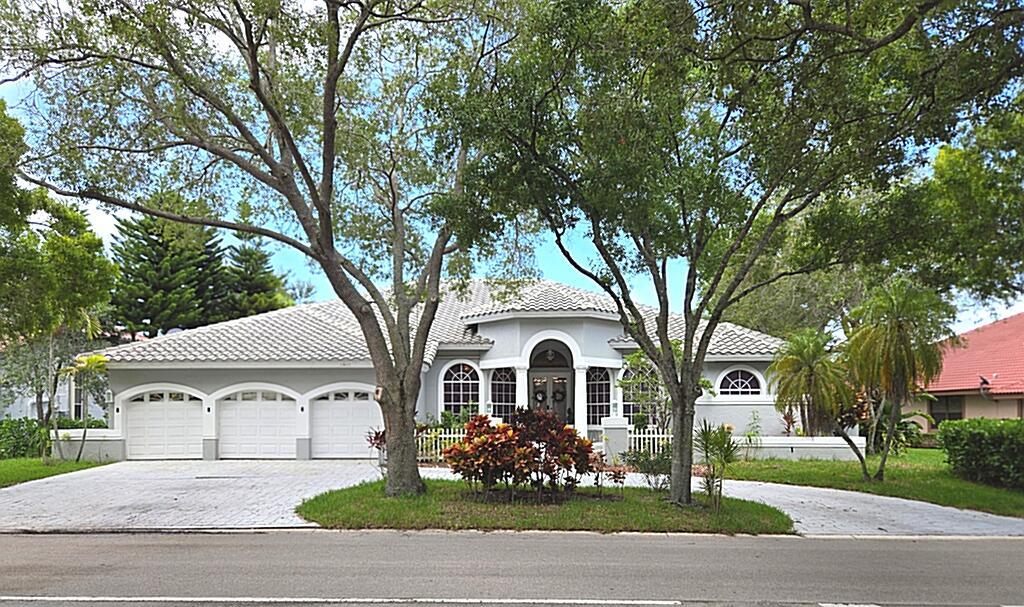 1811 Eagle Trace Boulevard W Coral Springs FL 33071 | R11106160