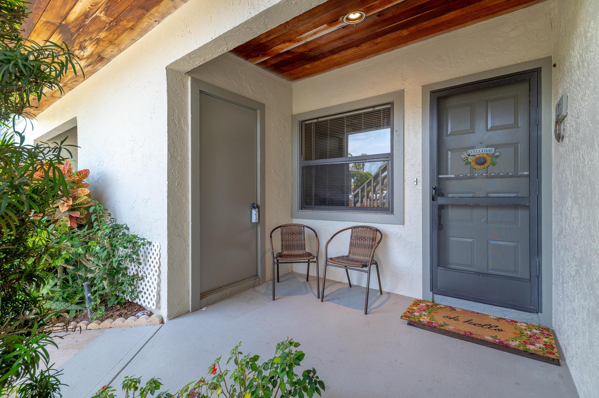 Charleston On The Green C