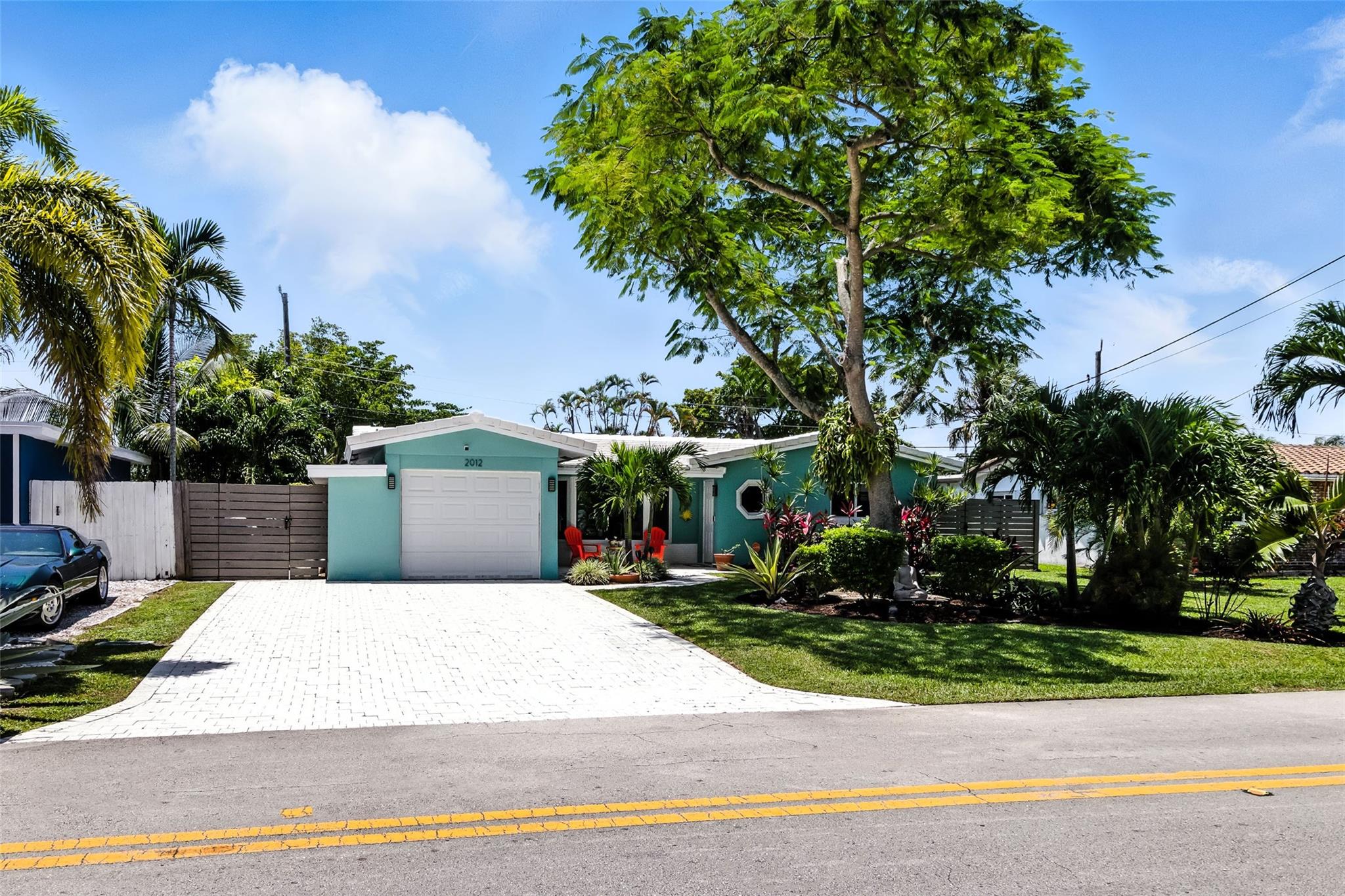 2012 Nw 39th St Oakland Park FL 33309 | F10514368