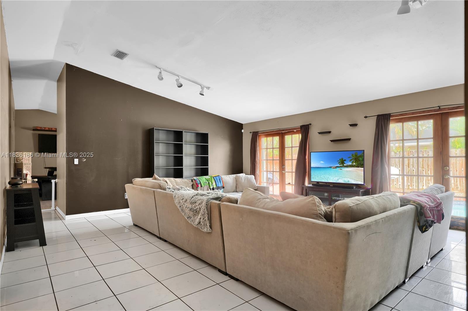 Homes for sale in Miami, FL | 10405 Sw 146Th Ave, Miami, FL 33186 | MLS# A11836186