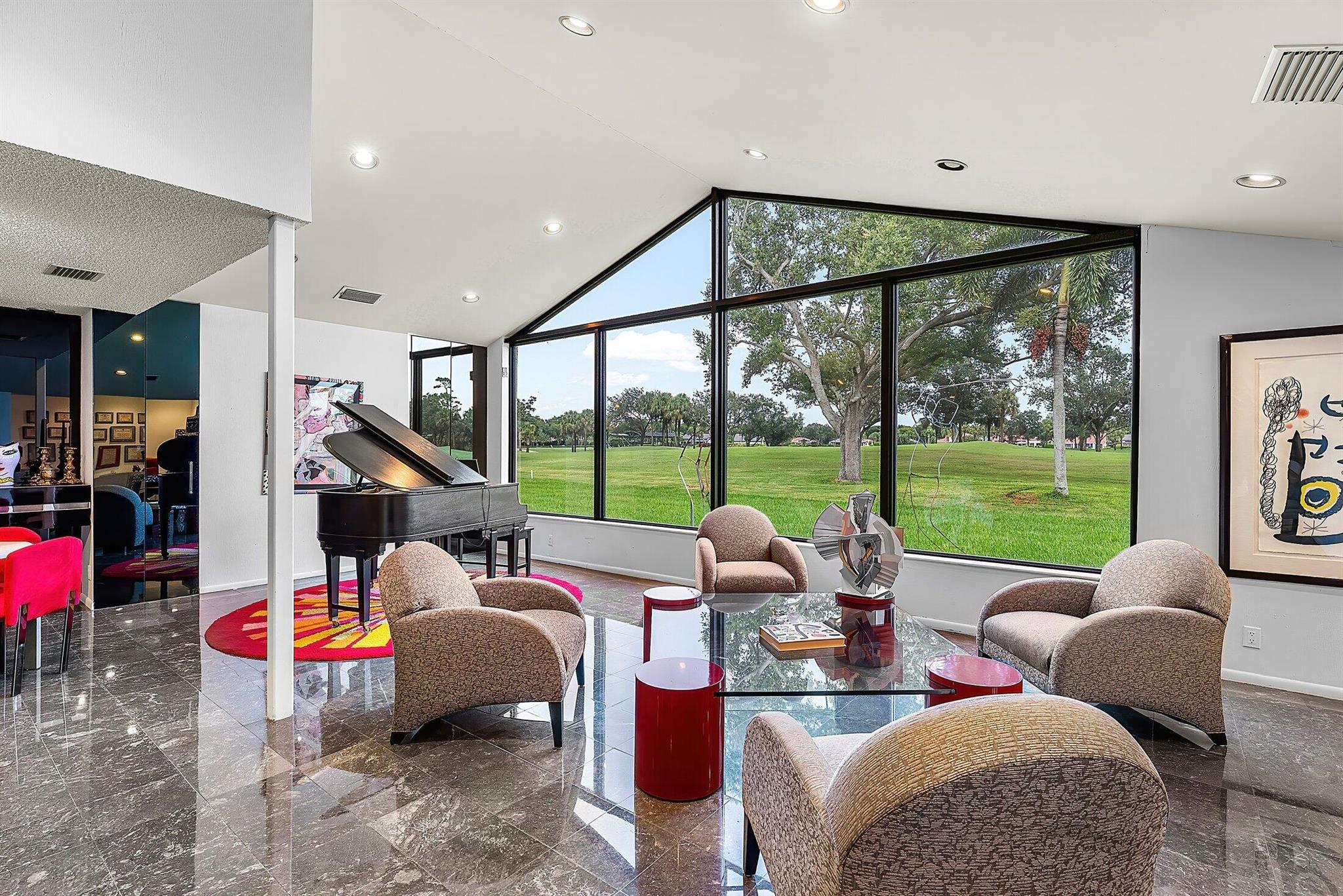 Oaks At Hunters Run Condo