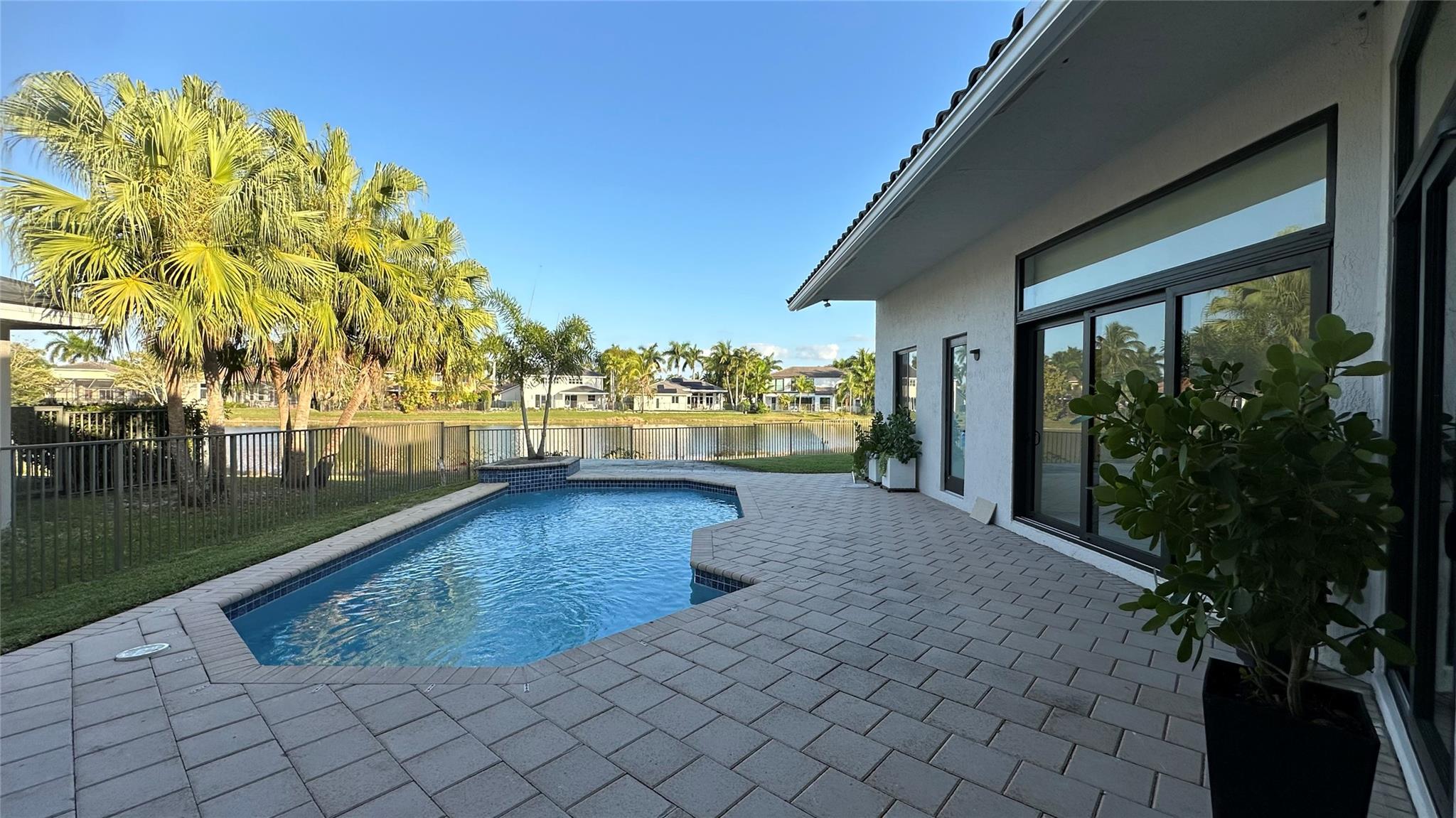 2550 Jardin Ter Weston FL 33327 | F10514397