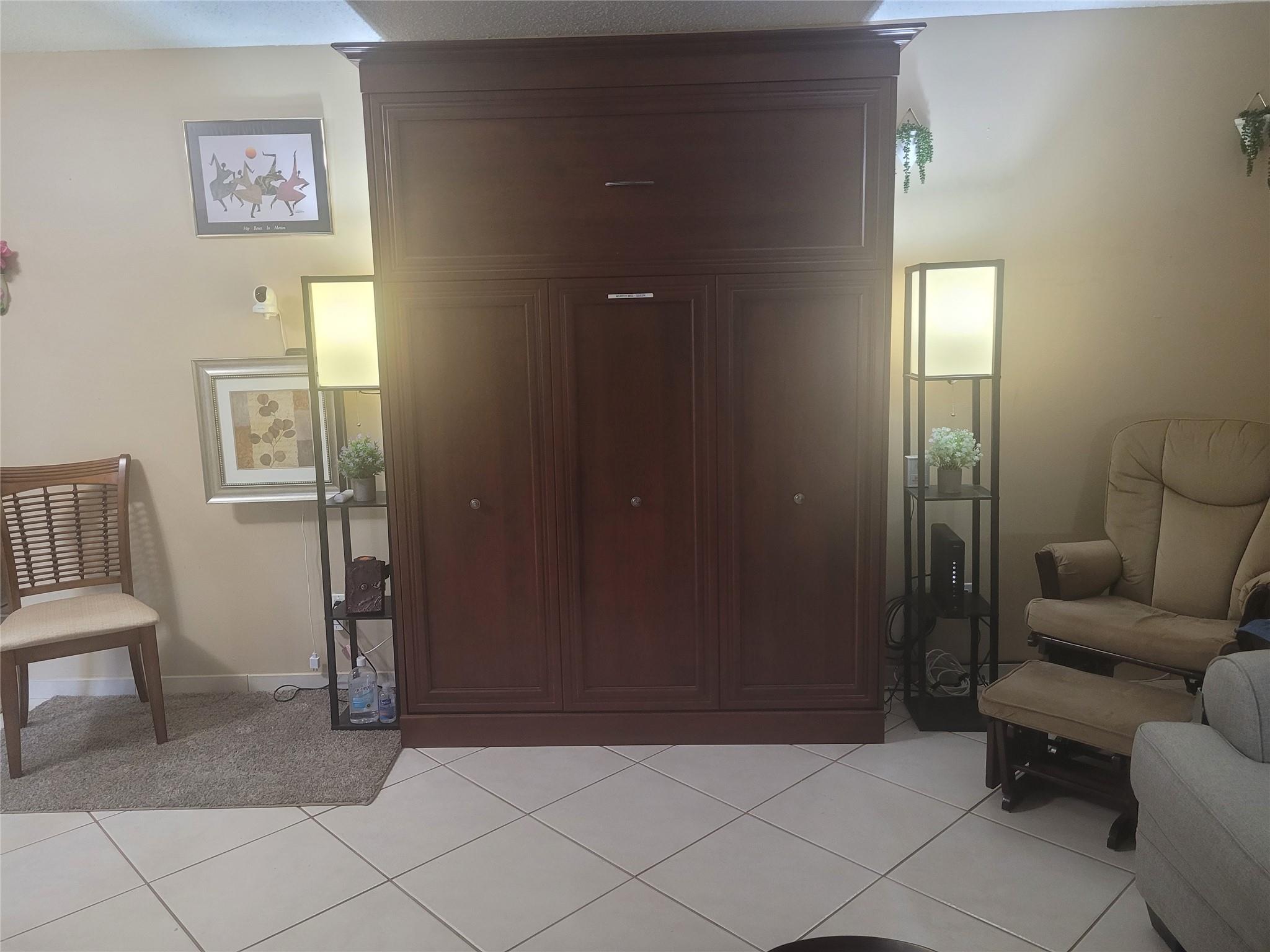 Homes for sale in Hollywood, FL | 2240 Johnson St #204, Hollywood, FL 33020 | MLS# F10514293