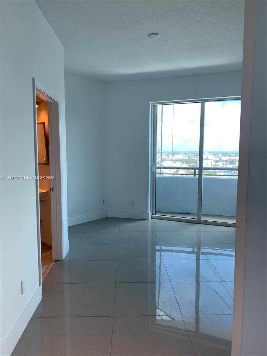 60 SW 13th St #3826, Miami FL 33130