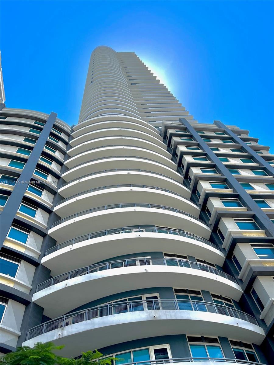 60 SW 13th St #3826, Miami FL 33130