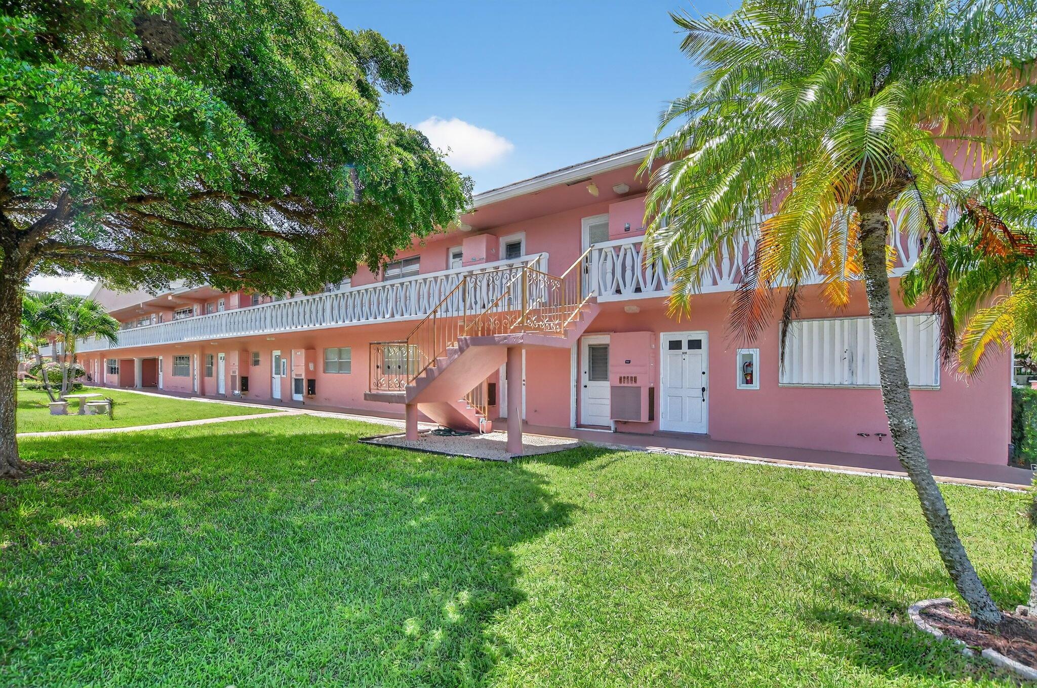 Homes for sale in Boca Raton, FL | 300 Ne 20Th Street #108, Boca Raton, FL 33431 | MLS# R11106561