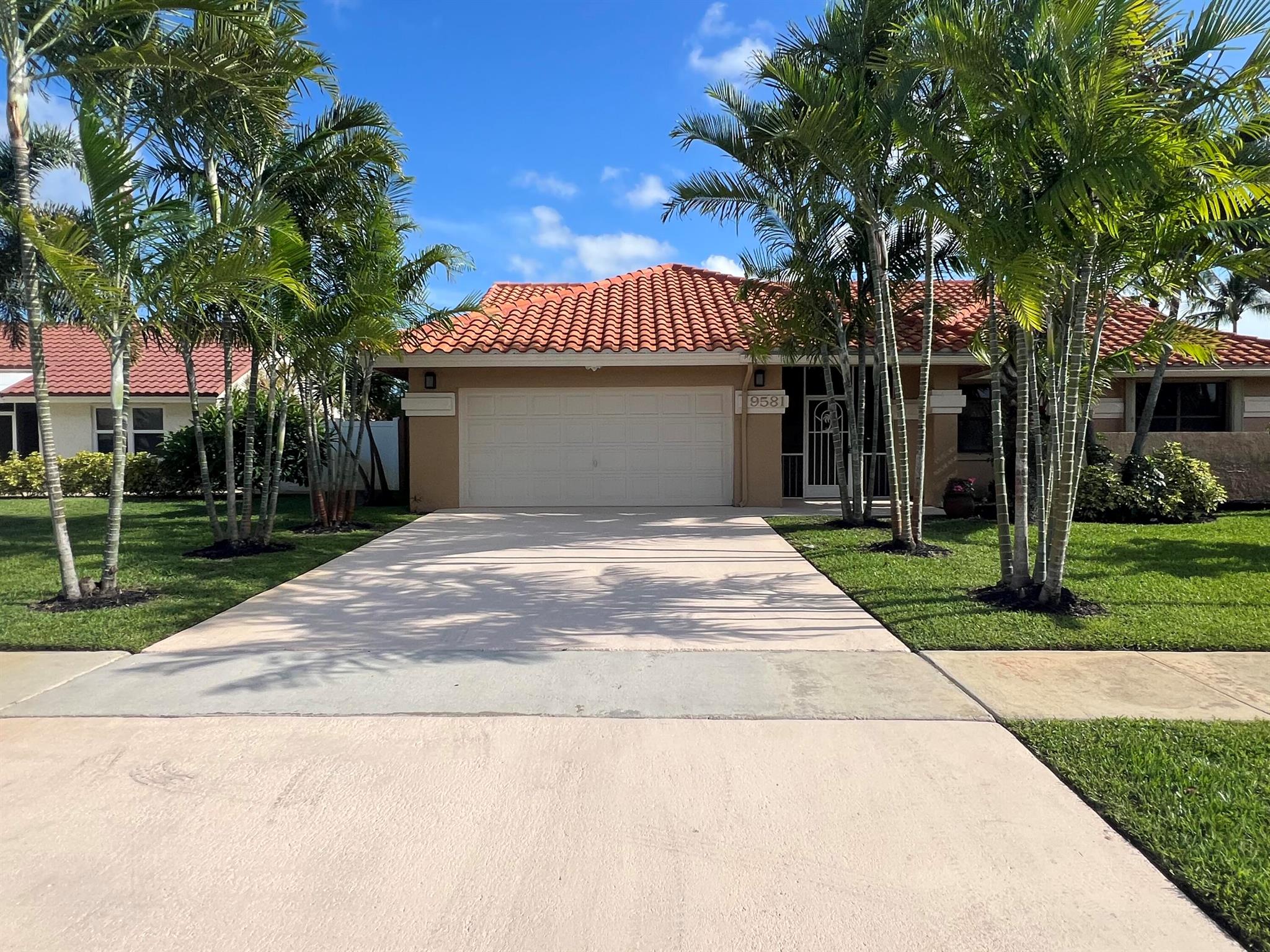 9581 El Clair Ranch Road Boynton Beach FL 33437 | R11106588