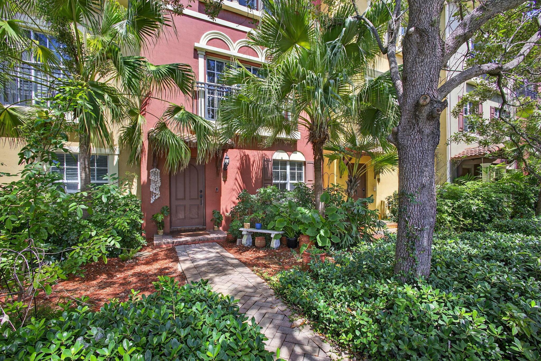 Homes for sale in Lake Worth Beach, FL | 530 S Federal Hwy #2, Lake Worth Beach, FL 33460 | MLS# R11106603