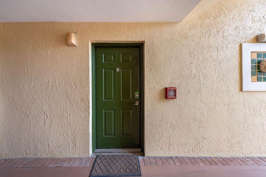 Homes for sale in Hypoluxo, FL | 160 Yacht Club Way #109, Hypoluxo, FL 33462 | MLS# R11106619