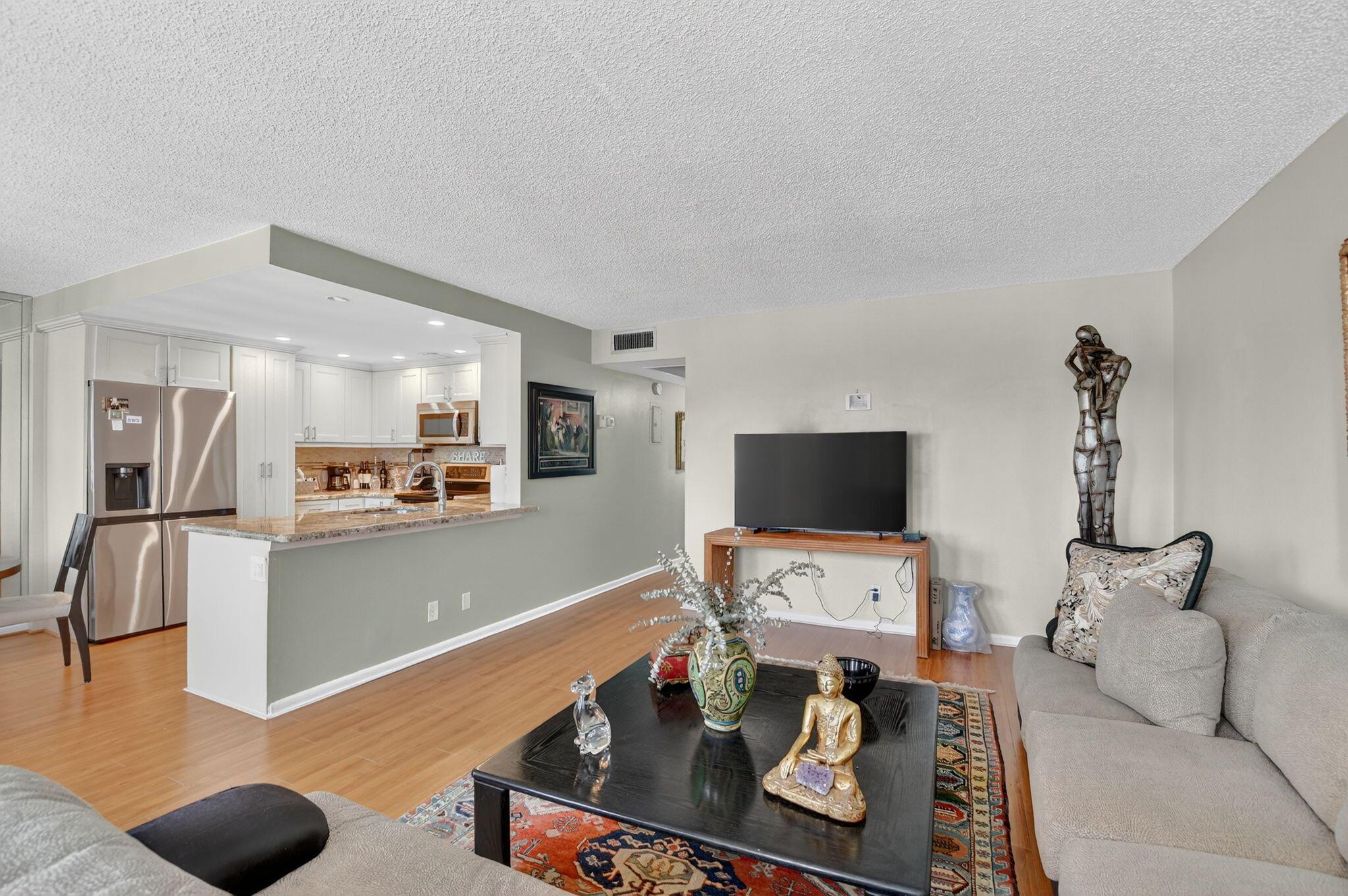 Ainslie At Century Villag