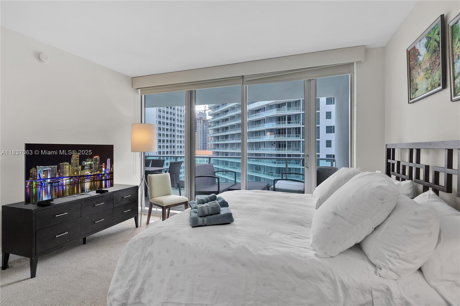 1331 Brickell Bay Dr #2007, Miami FL 33131