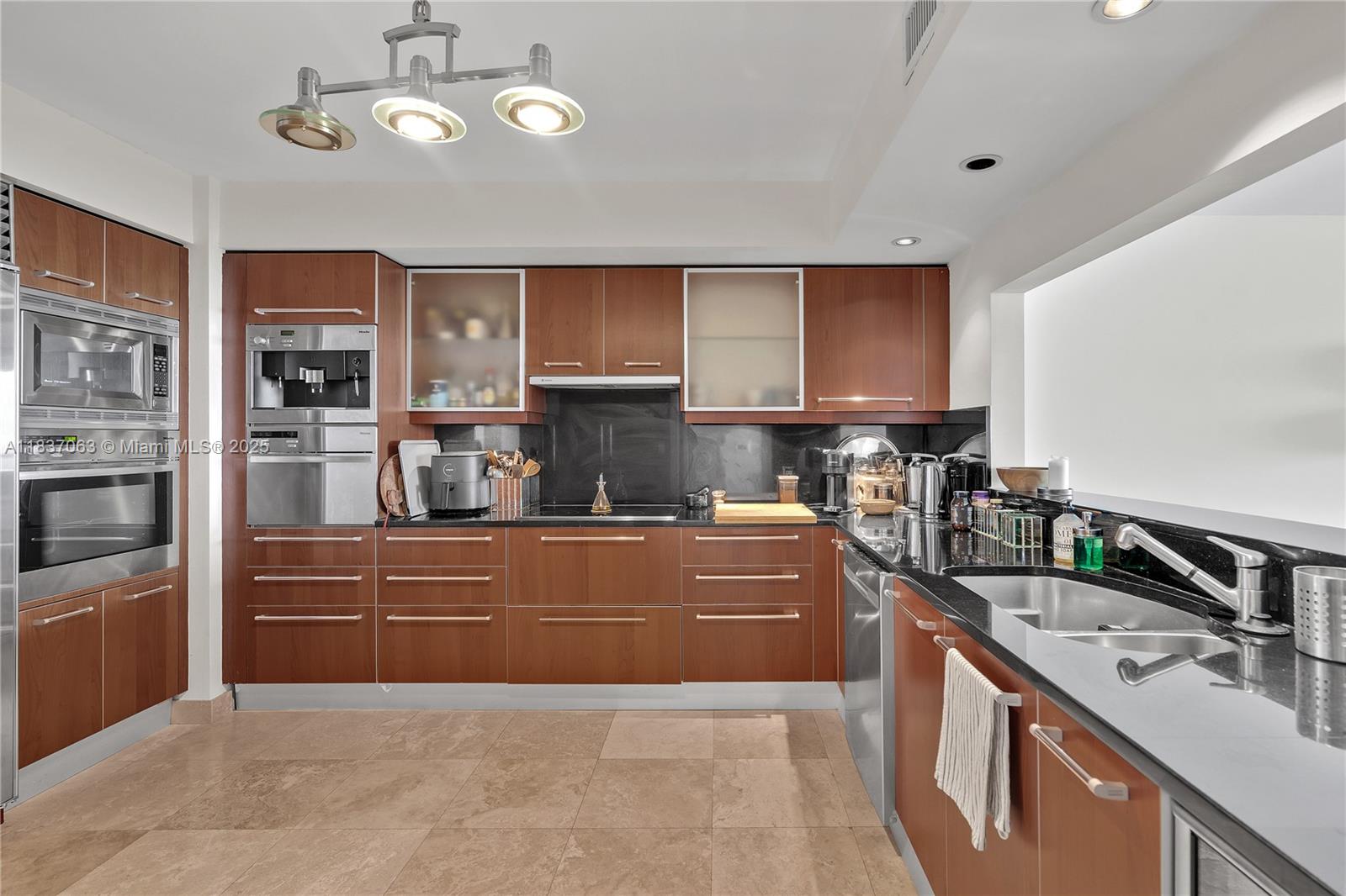 1331 Brickell Bay Dr #2007, Miami FL 33131