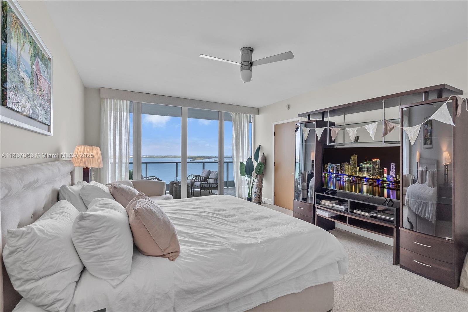 1331 Brickell Bay Dr #2007, Miami FL 33131