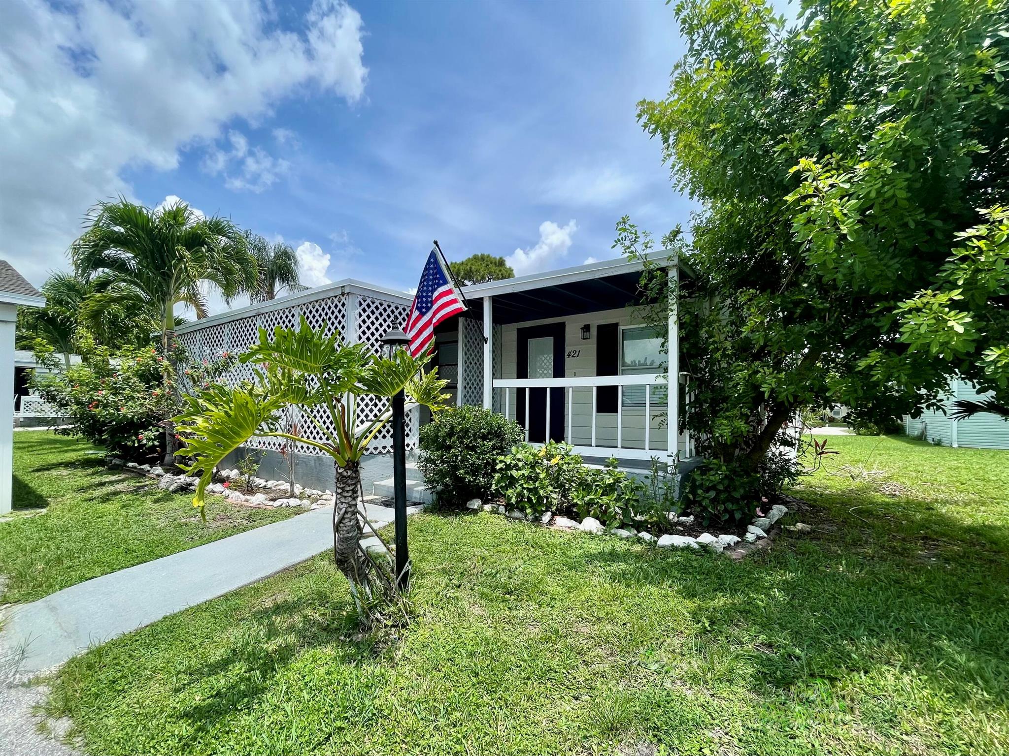 Homes for sale in Palm Beach Gardens, FL | 2555 Pga Boulevard #421, Palm Beach Gardens, FL 33410 | MLS# R11106732