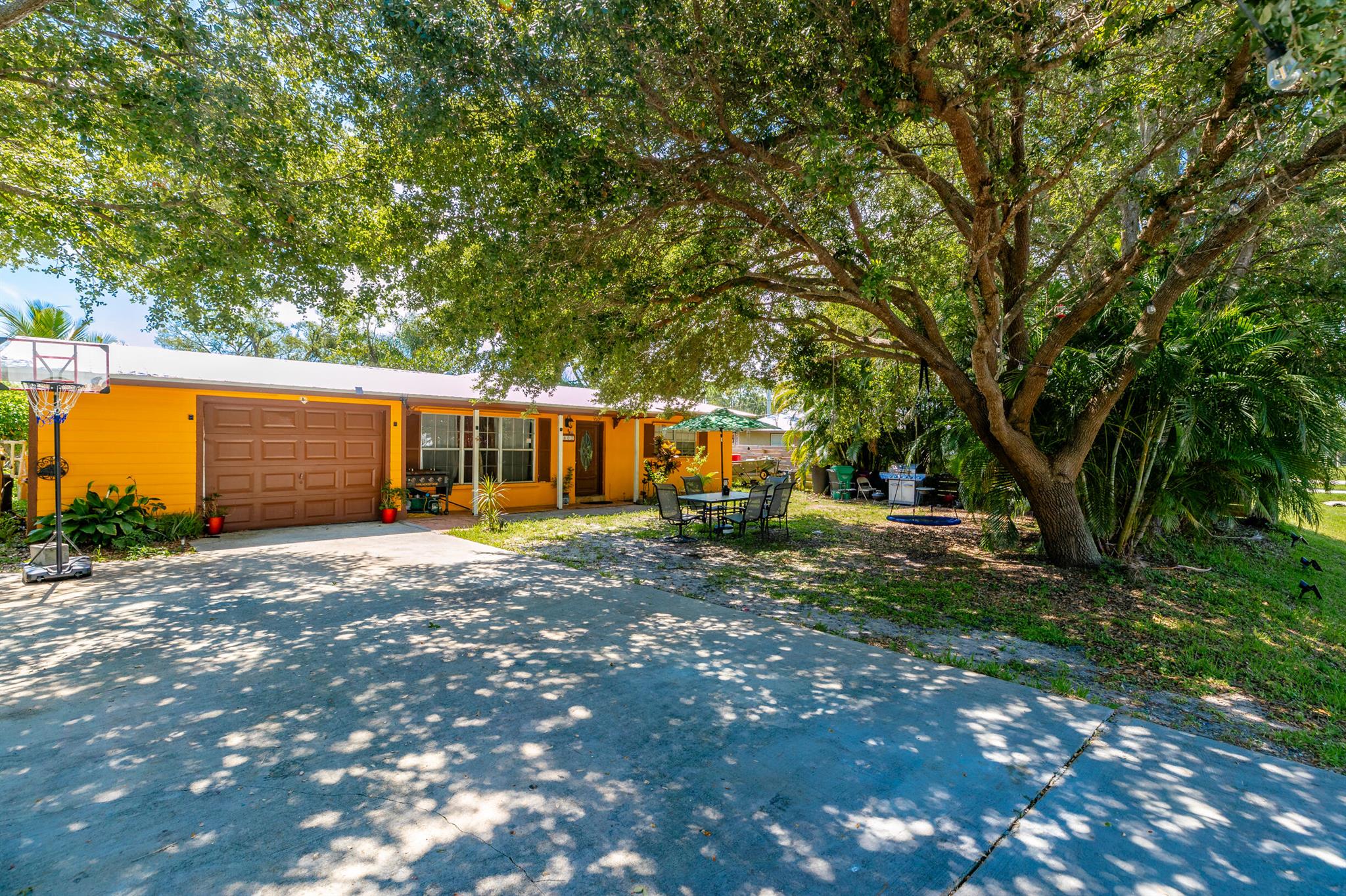 Homes for sale in Fort Pierce, FL | 5402 Shannon Dr, Fort Pierce, FL 34951 | MLS# R11106738