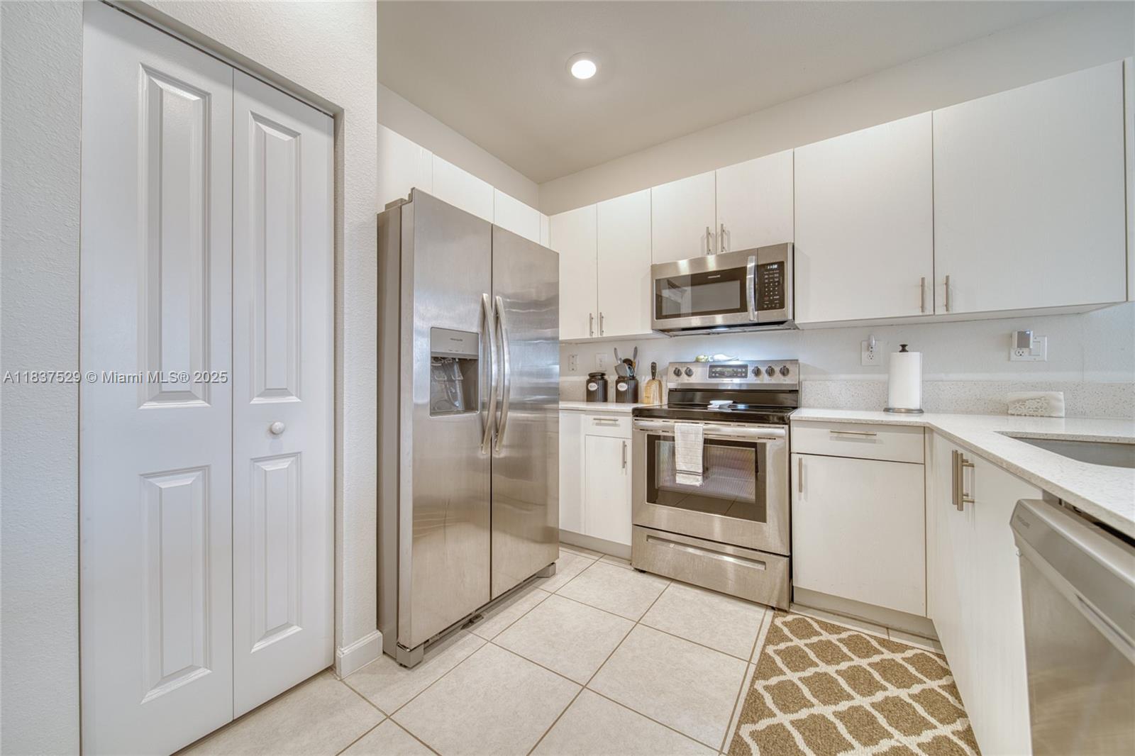 Silver Palm Residential H