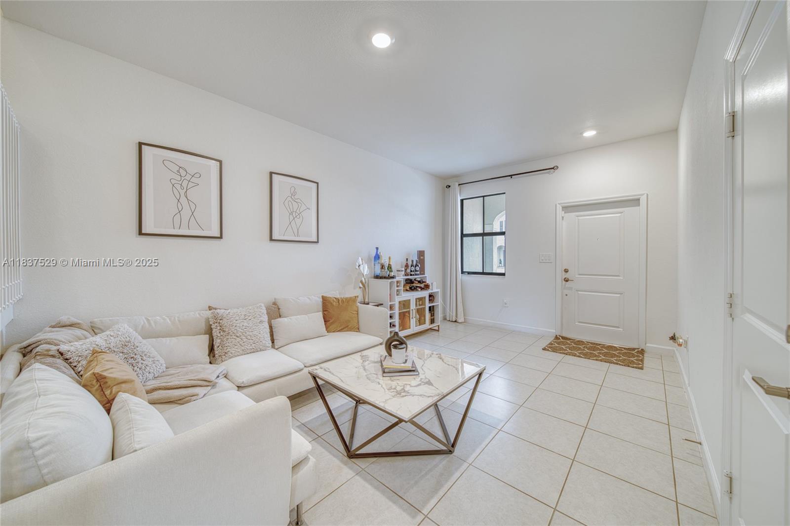 Silver Palm Residential H