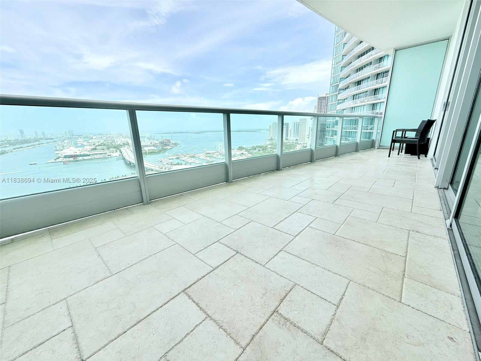 900 Biscayne Blvd #3803, Miami FL 33132