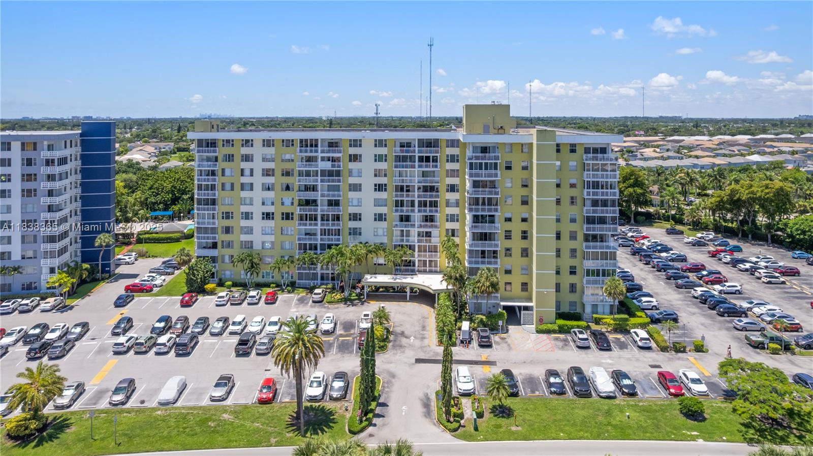 Hillcrest No 21 Condo