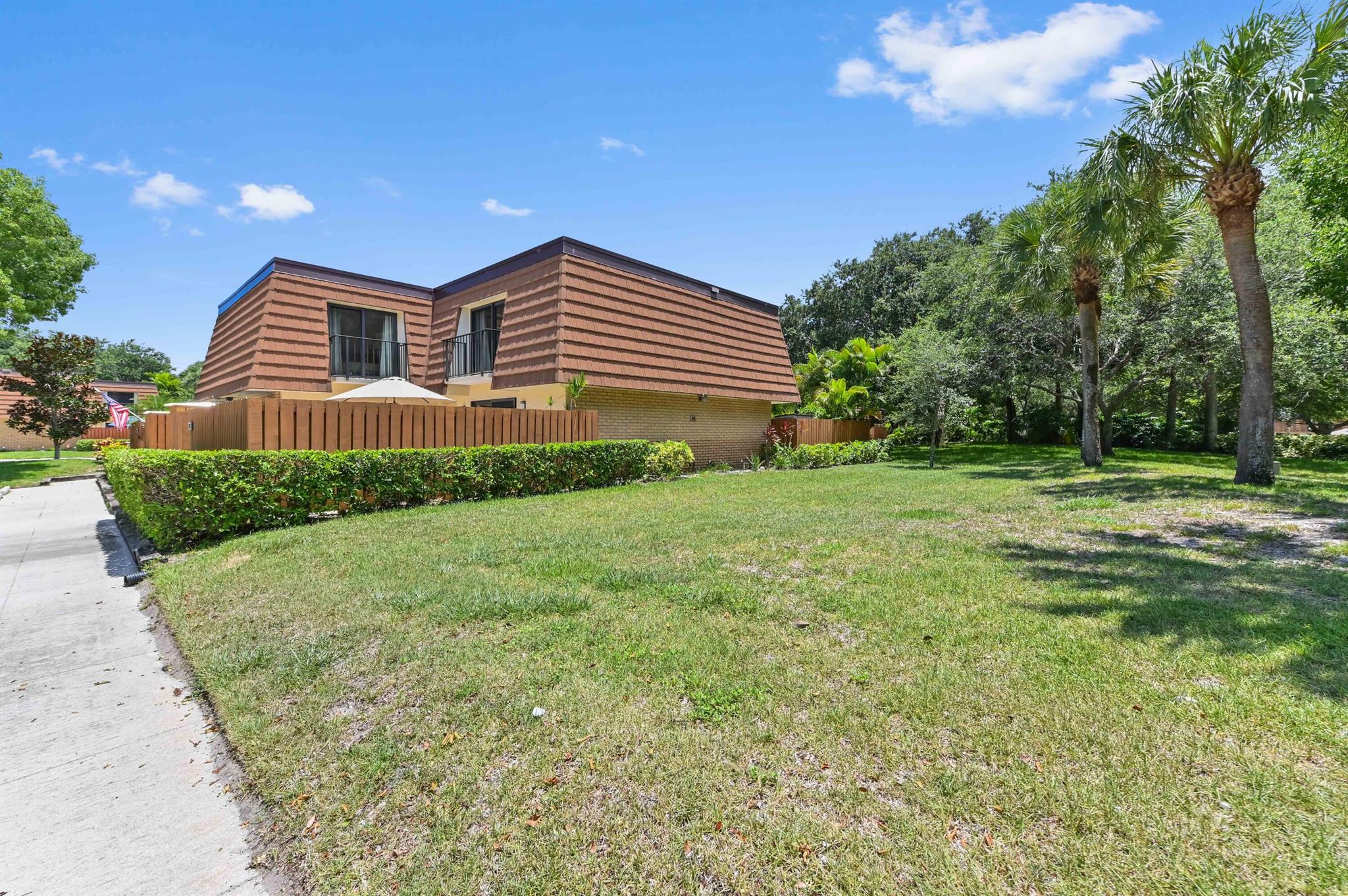 Homes for sale in Jupiter, FL | 3073 30th Court, Jupiter, FL 33477 | MLS# R11106865