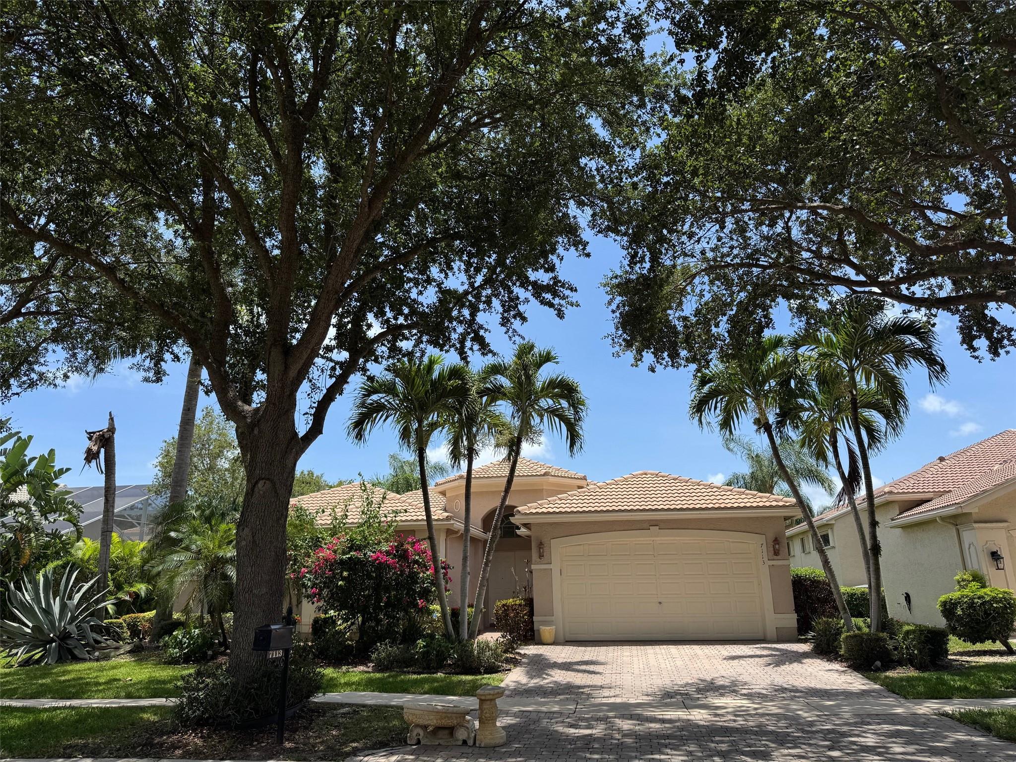 7113 Francisco Bend Dr Delray Beach FL 33446 | F10514406