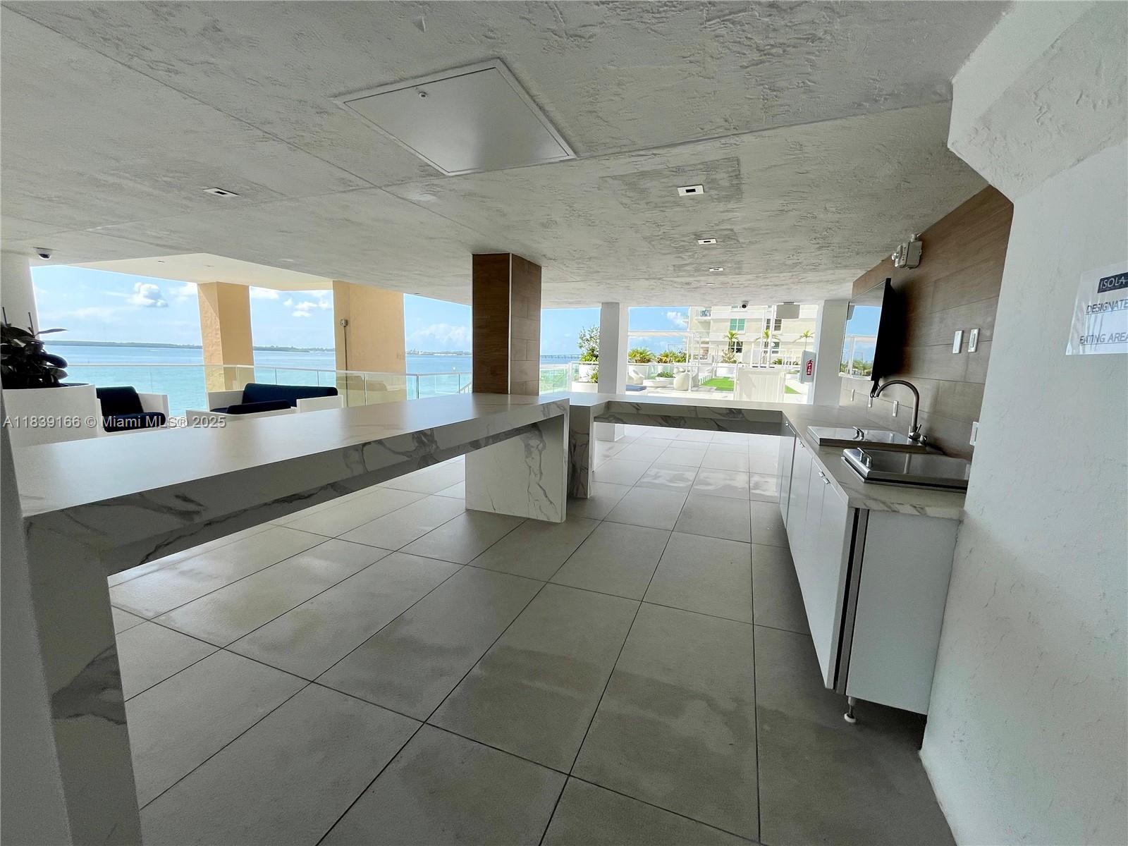 770 Claughton Island Dr #1415, Miami FL 33131