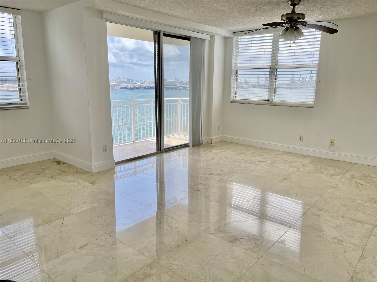 770 Claughton Island Dr #1415, Miami FL 33131