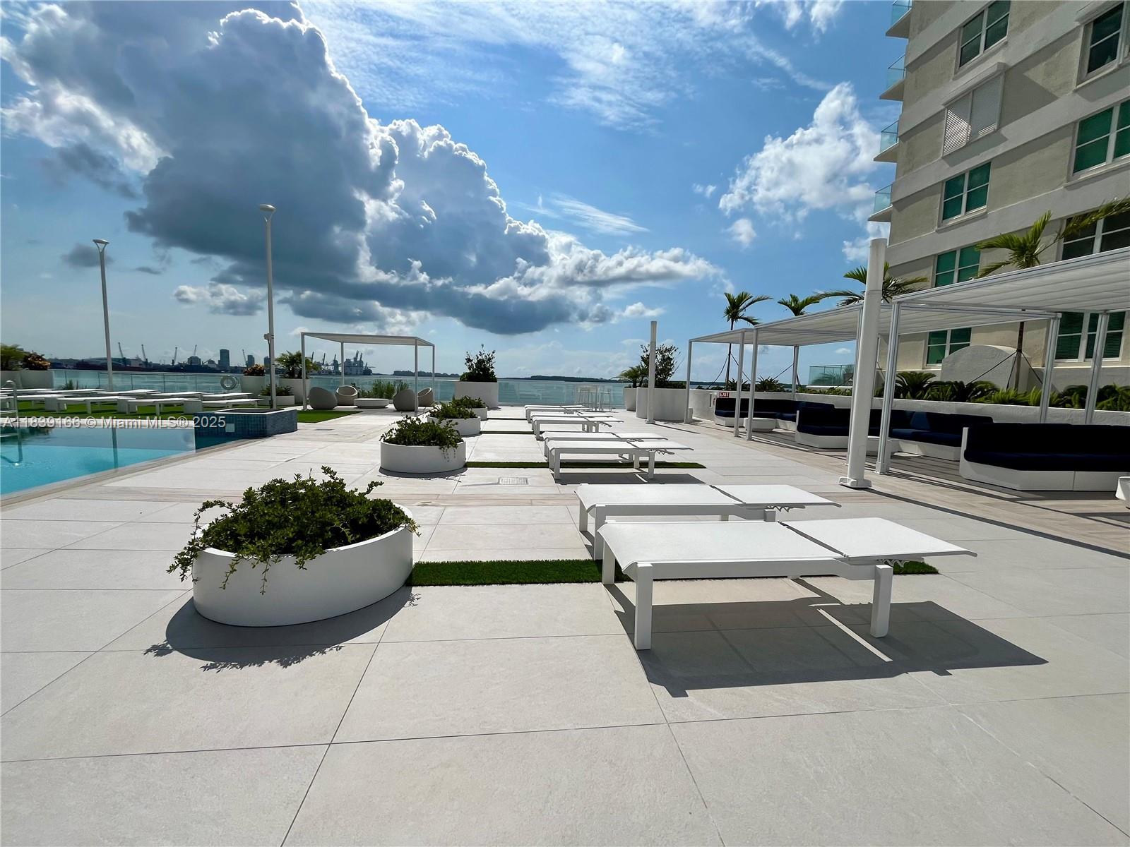 770 Claughton Island Dr #1415, Miami FL 33131