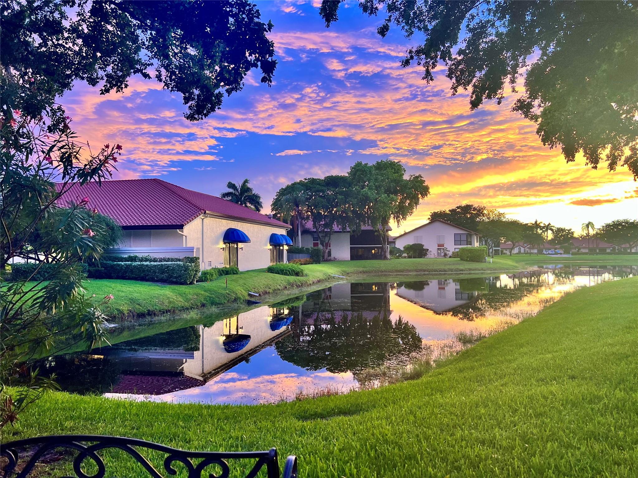 Homes for sale in Boynton Beach, FL | 10805 Bahama Palm Way #201, Boynton Beach, FL 33437 | MLS# F10514583