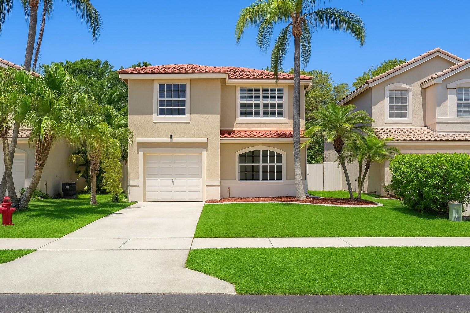 6813 Torch Key St Lake Worth FL 33467 | F10513848