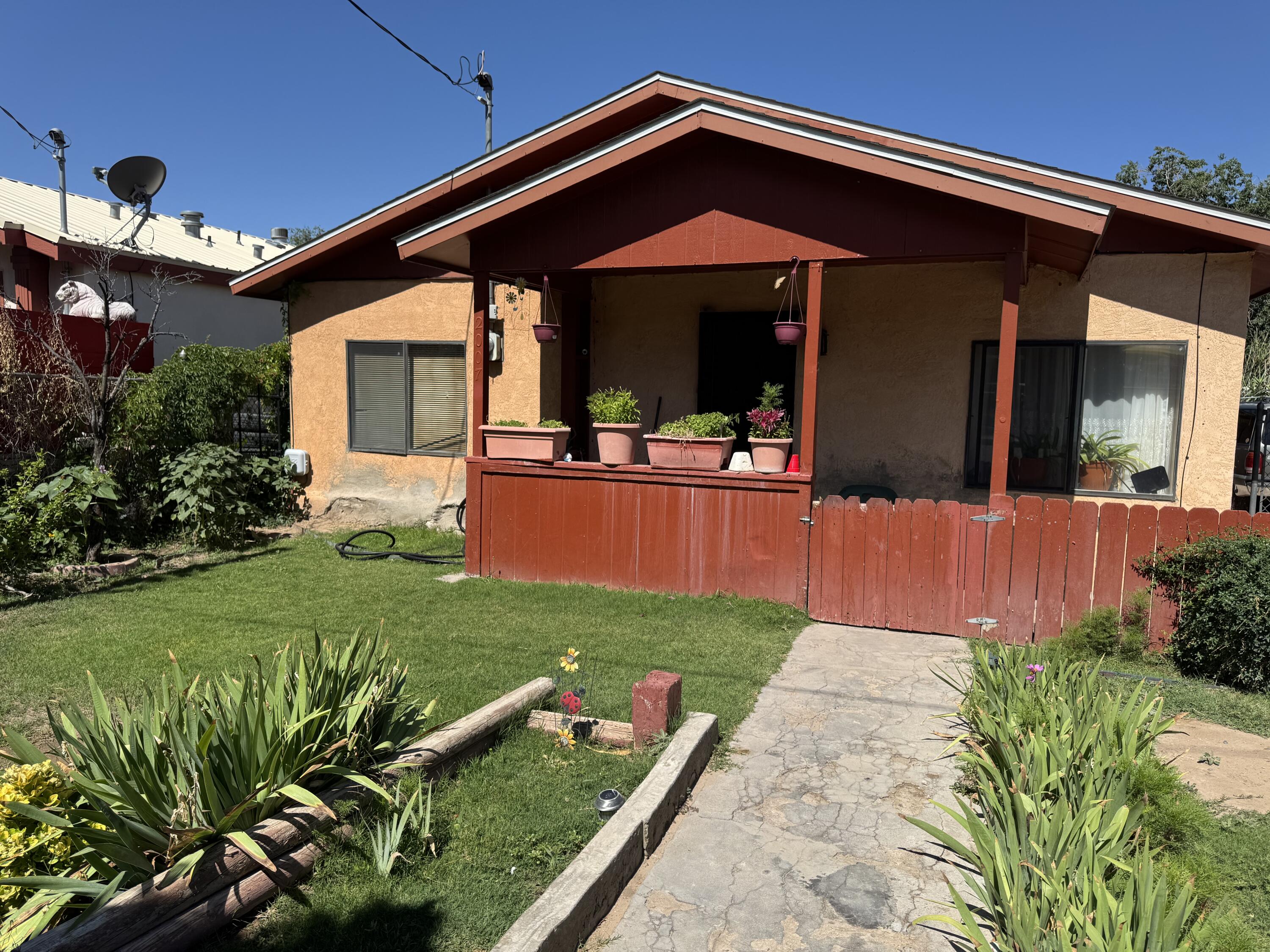 Homes for sale in Albuquerque, NM | 2007 Hinkle St Se, Albuquerque, NM 87102 | MLS# 1087758