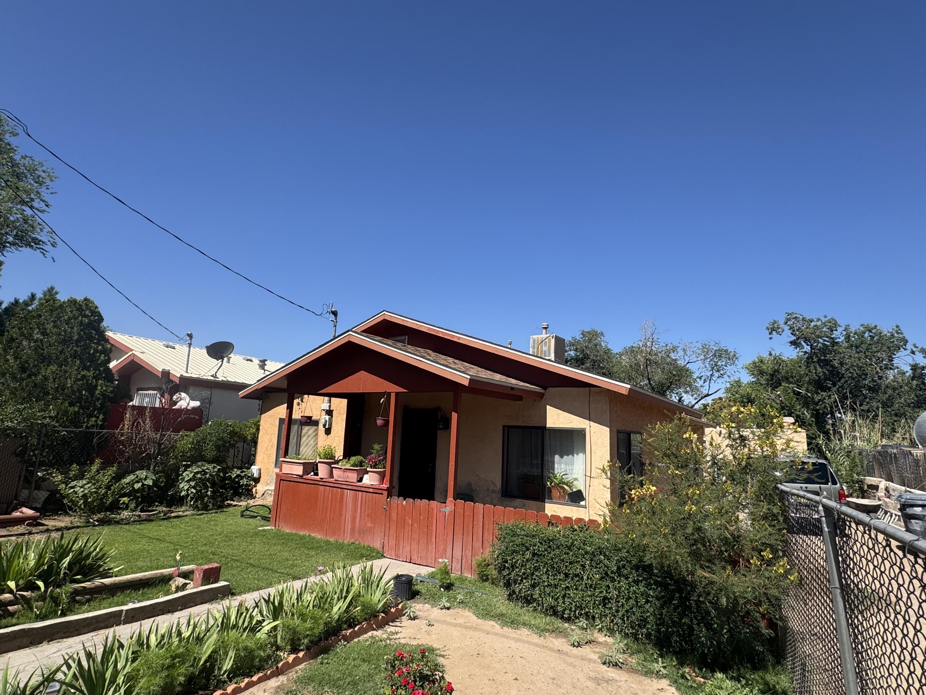 Homes for sale in Albuquerque, NM | 2007 Hinkle St Se, Albuquerque, NM 87102 | MLS# 1087758