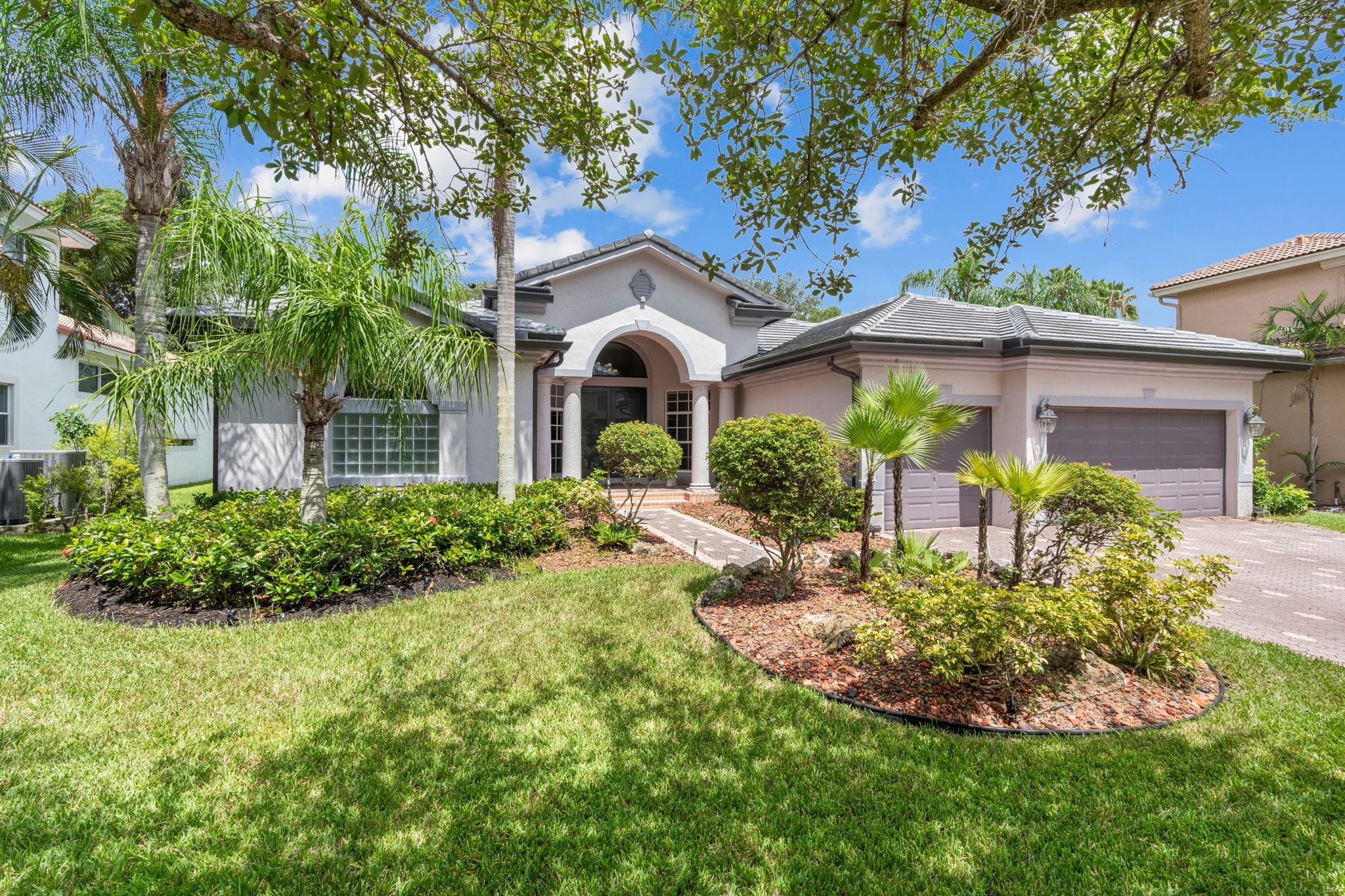 6653 127th Ter Parkland FL 33076 | F10514709