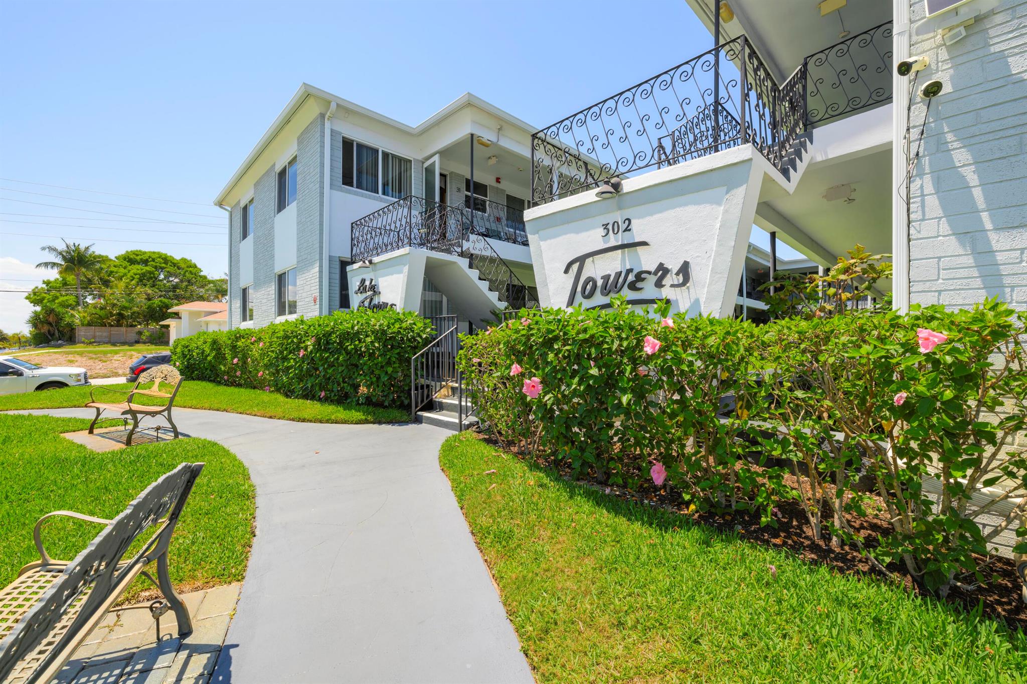 Homes for sale in Lake Worth Beach, FL | 302 Lake Osborne Dr #4, Lake Worth Beach, FL 33461 | MLS# R11107151