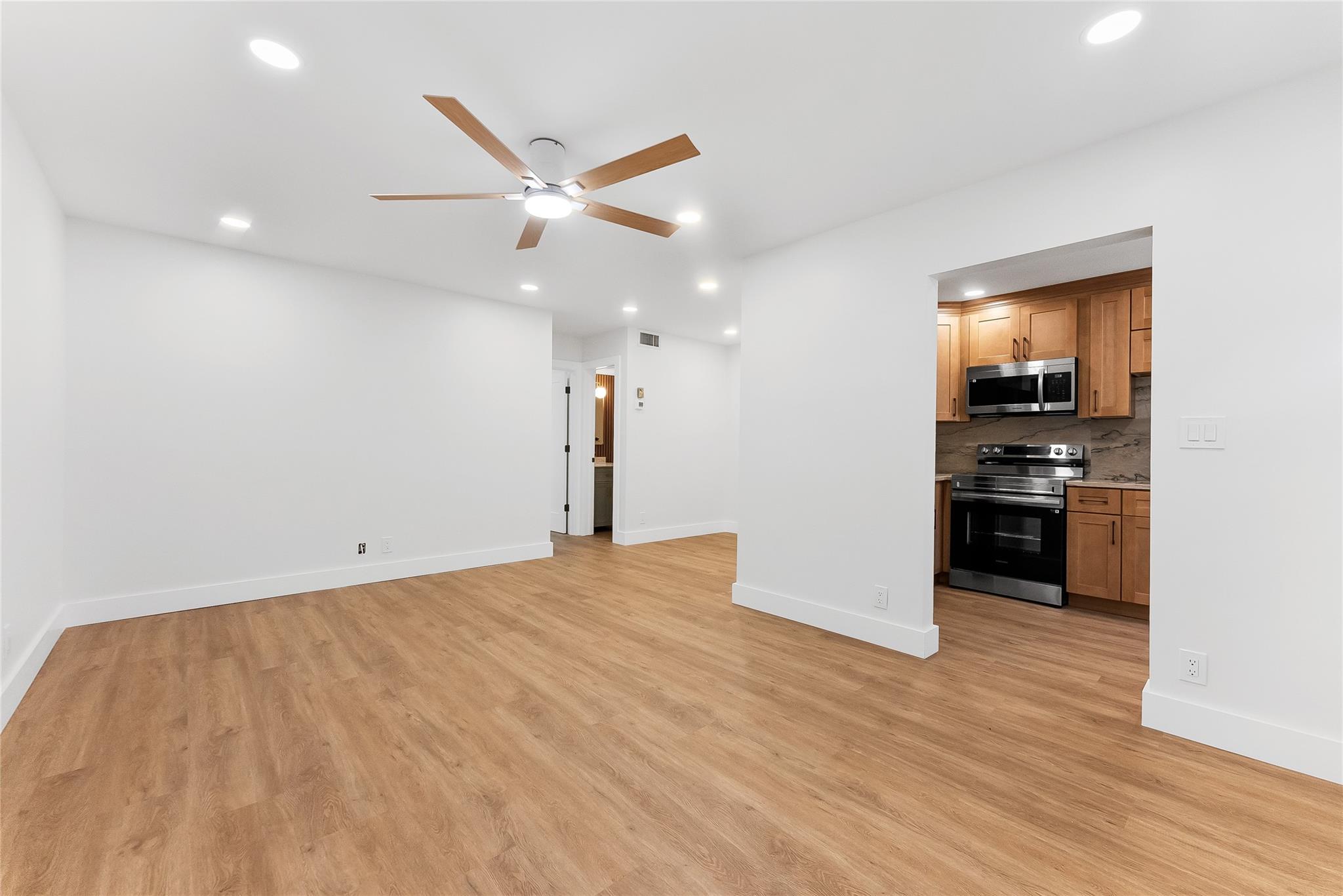 Lighthouse Point Gardens