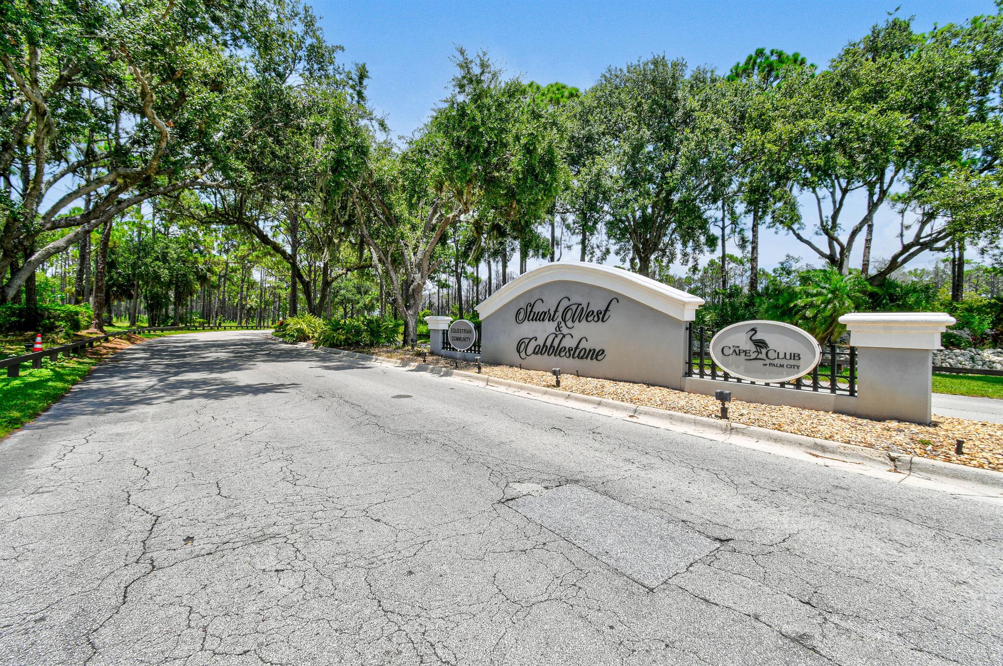 Homes for sale in Palm City, FL | 3251 Sw Holly Lane, Palm City, FL 34990 | MLS# R11107179